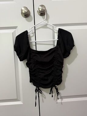 Forever 21 Black Ruched Puff Sleeve Crop Top